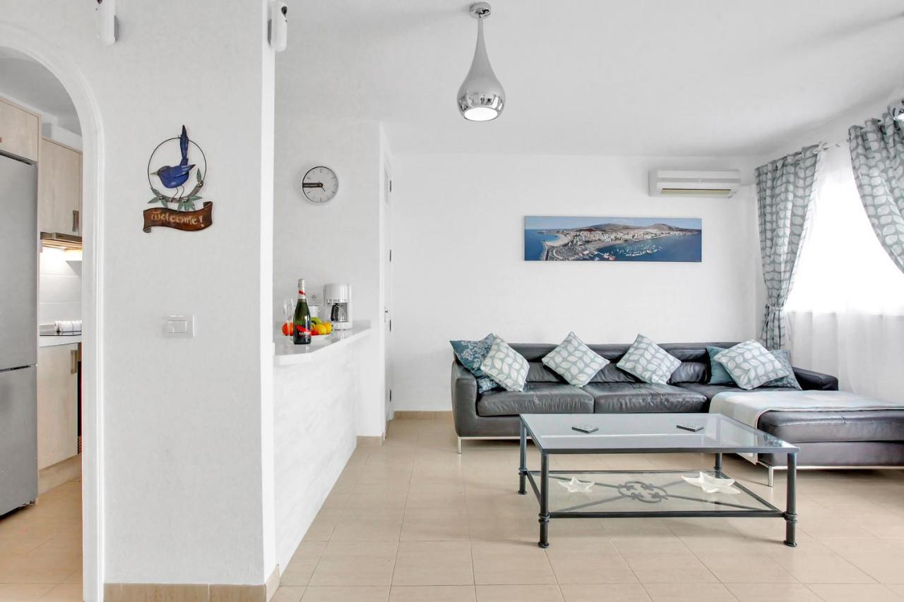Top Floor, Sea View, Huge Terrace, Heated Pool, Garage Los Cristianos  Kültér fotó