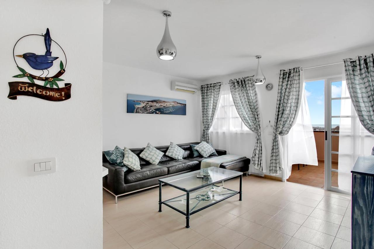 Top Floor, Sea View, Huge Terrace, Heated Pool, Garage Los Cristianos  Kültér fotó