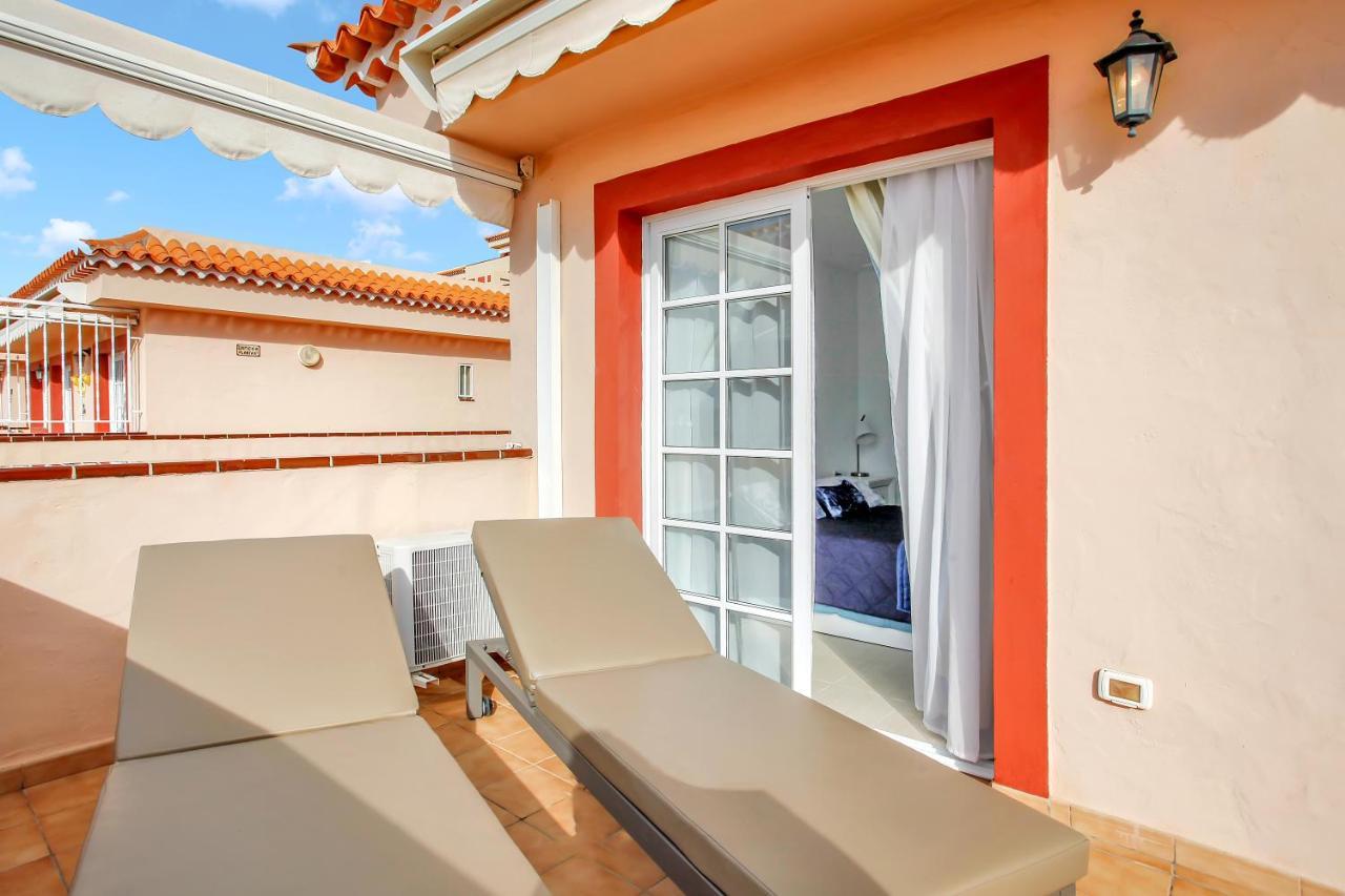 Top Floor, Sea View, Huge Terrace, Heated Pool, Garage Los Cristianos  Kültér fotó